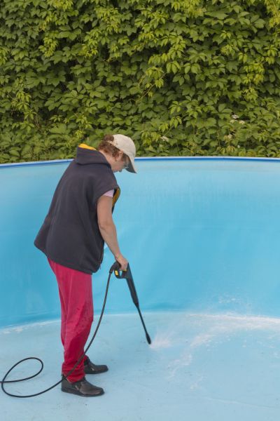 Pool Pressure Washing in Palm Coast