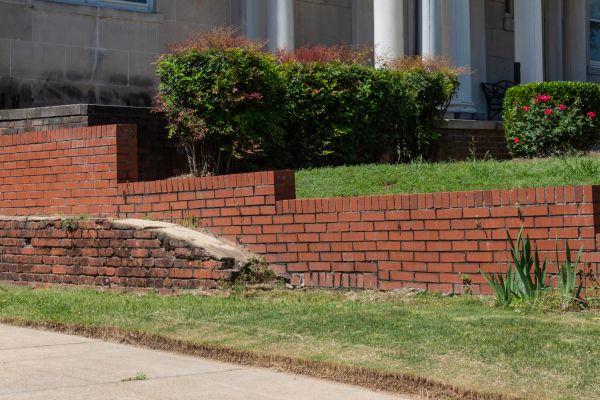 Retaining Wall Cleaning in Palm Coast